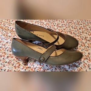 Gabriella Rocha "Ginger" retro kitten heel Mary Janes